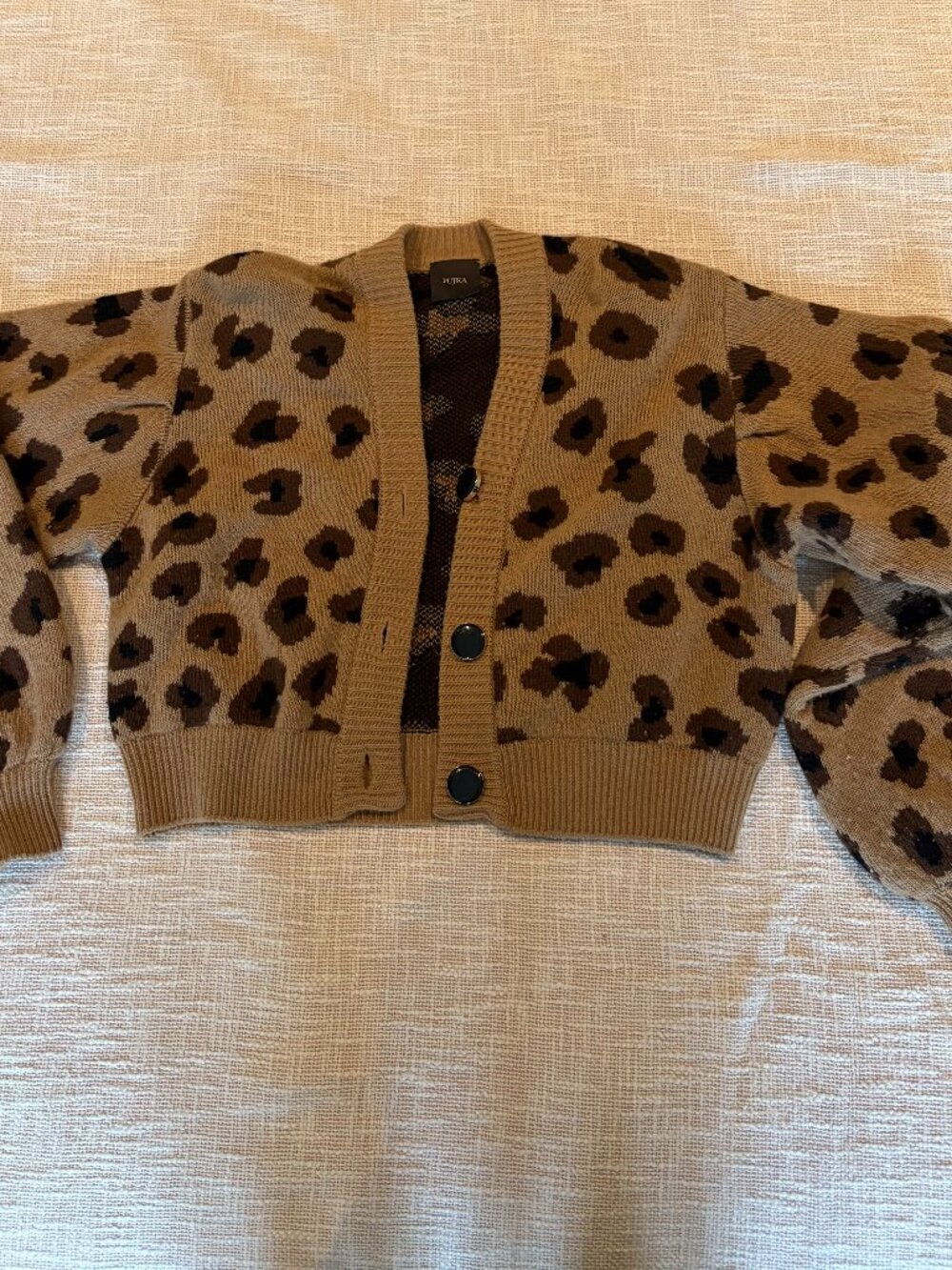 Pujka Leopard Cropped Cardigan